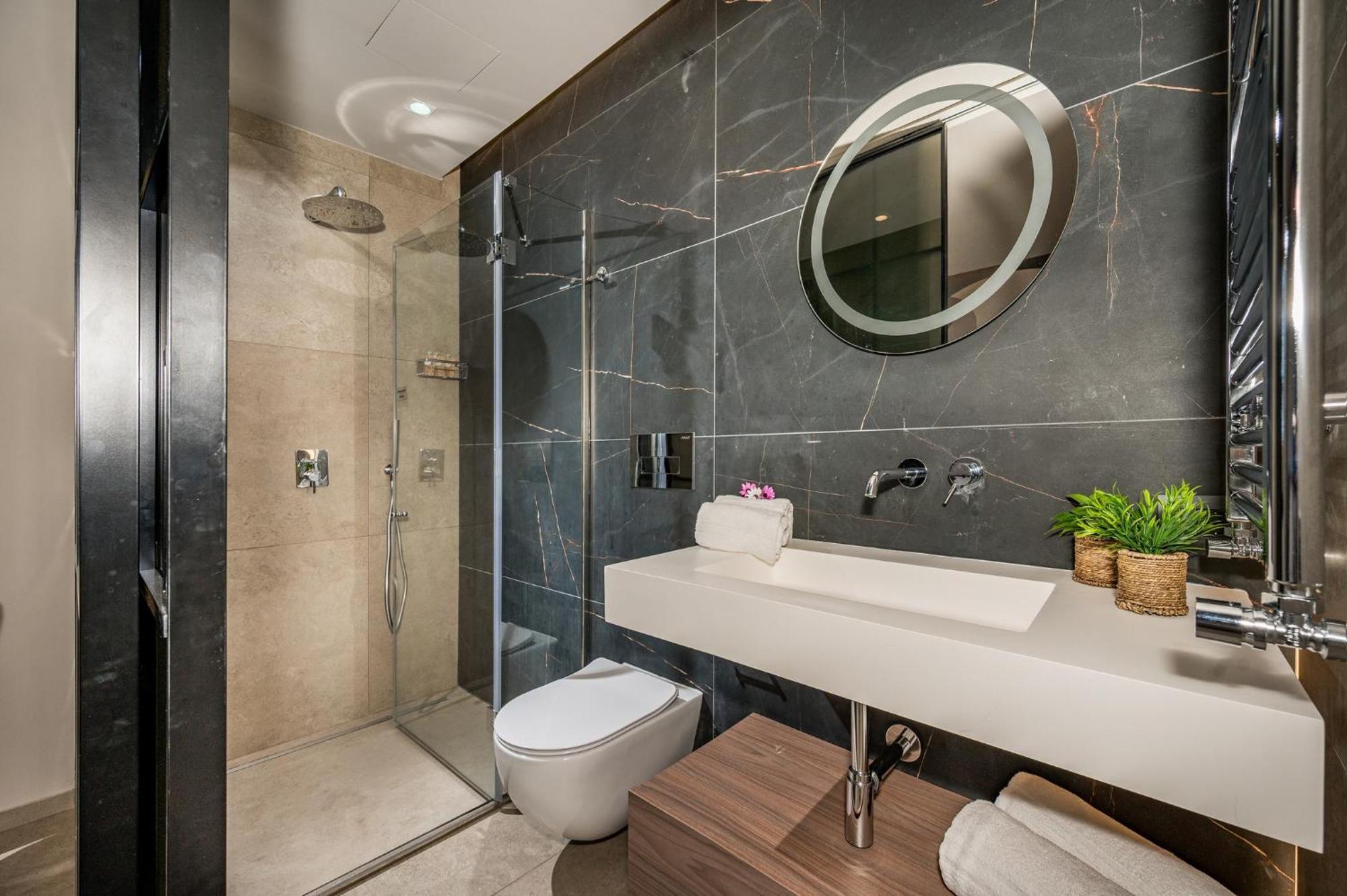 Villa Provenza 12&4, Emma Villas เชฟาลู ภายนอก รูปภาพ