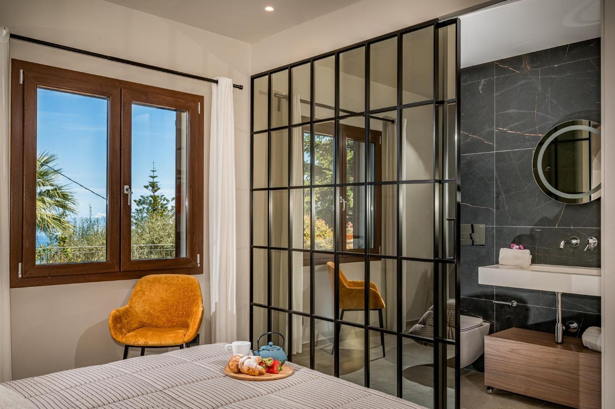 Villa Provenza 12&4, Emma Villas เชฟาลู ภายนอก รูปภาพ